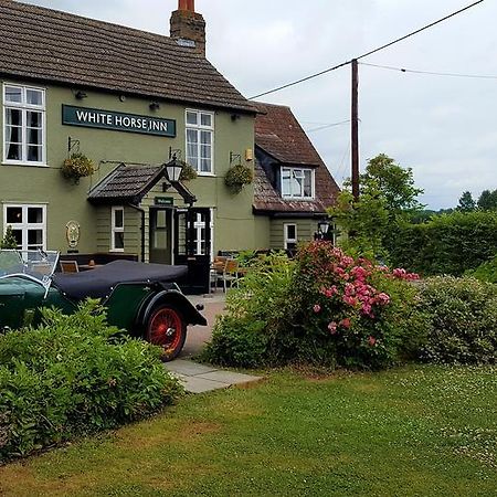 The White Horse Inn Barton  Esterno foto